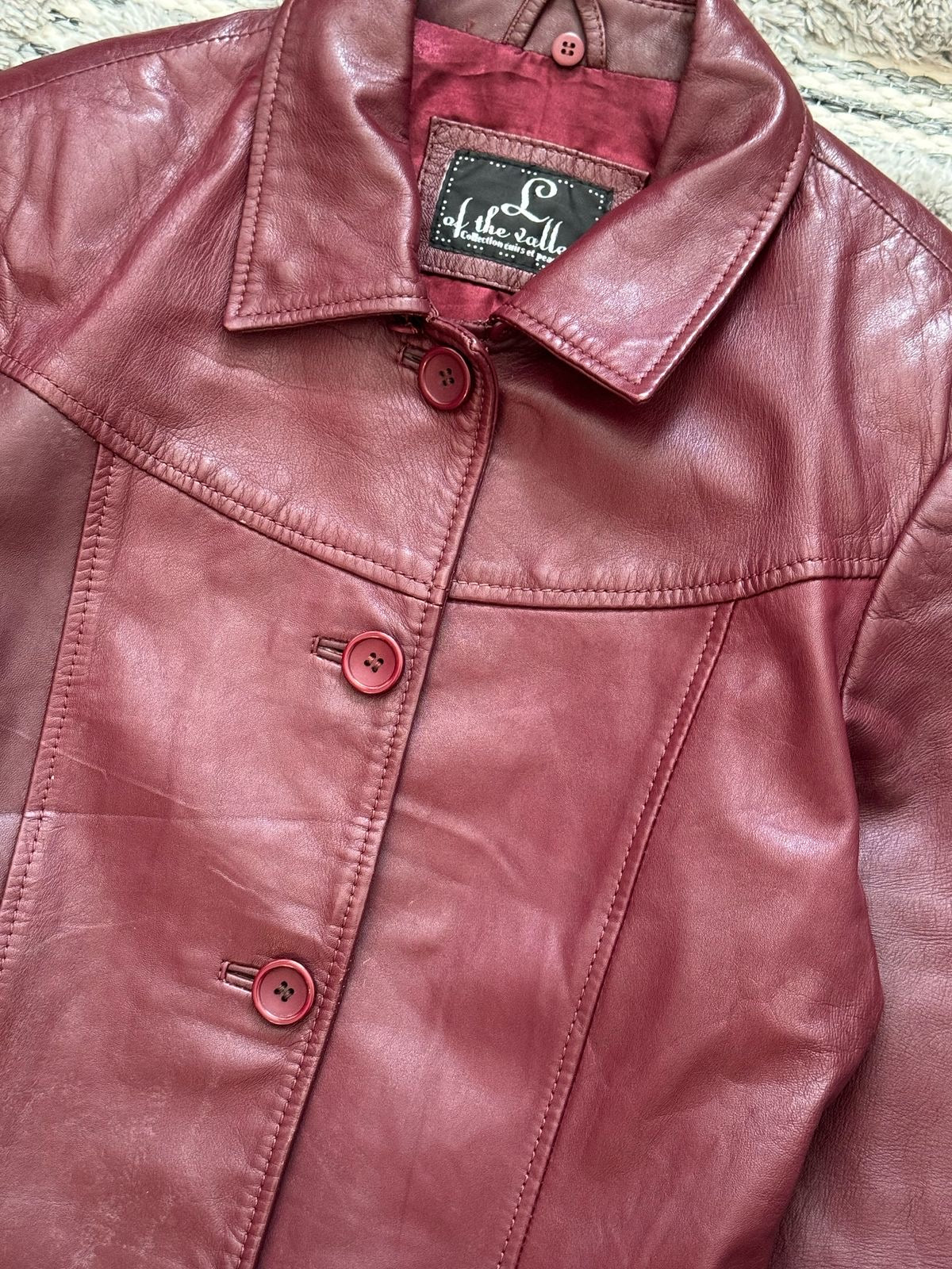 1990s Women's Burgundy Leather Jacket